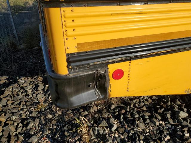 2006 Freightliner Saf-t-line VIN 4UZAAXCS66CV63256 COPART salvage auction — NORMAL WEAR, NY - CERTIFICATE OF TITLE, sold $1,800 on 2026-07-09 (photo 9)