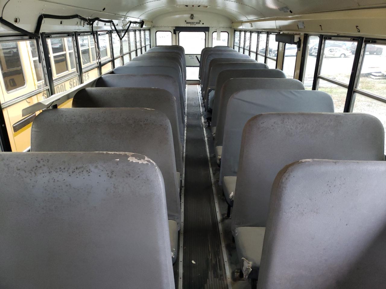 2009 Ic Corporation Ce Series School VIN 4DRBUSKN19B102101 COPART salvage auction — Minor Dent/Scratches, WA - VEHICLE CERT OF OWNERSHIP-TITL, sold $1,000 on 2026-07-08 (photo 6)