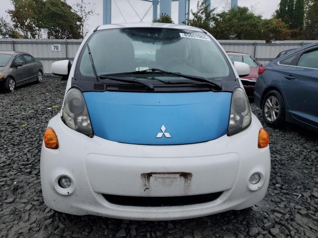 2012 Mitsubishi VIN JA3215H1XCU016122 COPART salvage auction — NORMAL WEAR, Nj - Certificate Of Title, sold $225 on 2026-07-22 (photo 5)