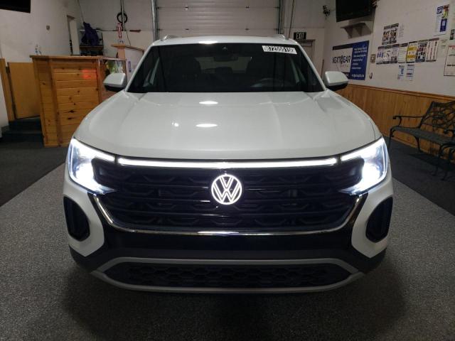 2024 Volkswagen Atlas cross sport VIN 1V2BE2CA2RC211222 COPART salvage auction — NORMAL WEAR, Ak - Certificate Of Vehicle Title, sold $24,700 on 2026-08-11 (photo 5)
