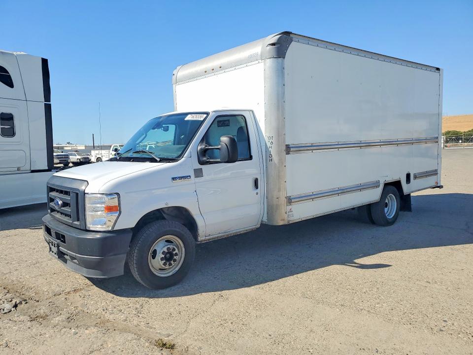 2022 Ford Econoline VIN 1FDWE3FN8NDC09062 — COPART salvage auction photo