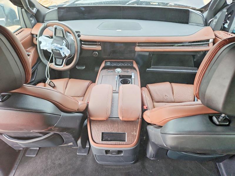 2026 Lincoln Navigator VIN 5LMJJ2LG0TEL08470 COPART salvage auction — FRONT END, Salvage Title, sold $26,250 on 2026-10-06 (photo 8)