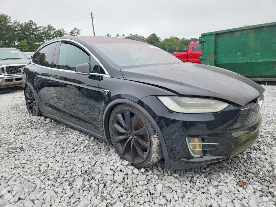 2019 Tesla Model x VIN 5YJXCAE2XKF186270 COPART salvage auction — REAR END, GA - CERT OF TITLE-SALVAGE, sold $11,400 on 2026-10-20 (photo 4)