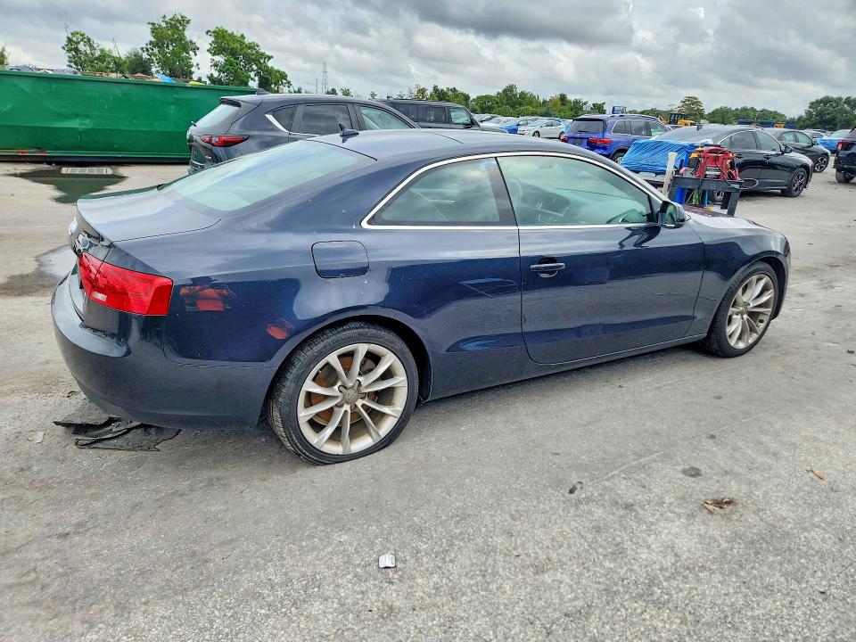 2014 Audi A5 VIN WAULFAFR6EA044526 COPART salvage auction — MINOR DENT/SCRATCHES, FL - CERTIFICATE OF TITLE, sold $15 on 2026-10-20 (photo 3)