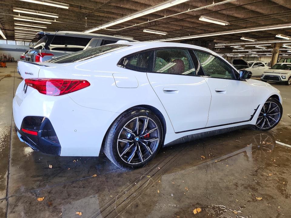 2026 BMW M440i VIN WBA63FB09TFX13950 COPART salvage auction — UNDERCARRIAGE, AZ - CERTIFICATE OF TITLE, sold $37,750 on 2026-10-19 (photo 3)