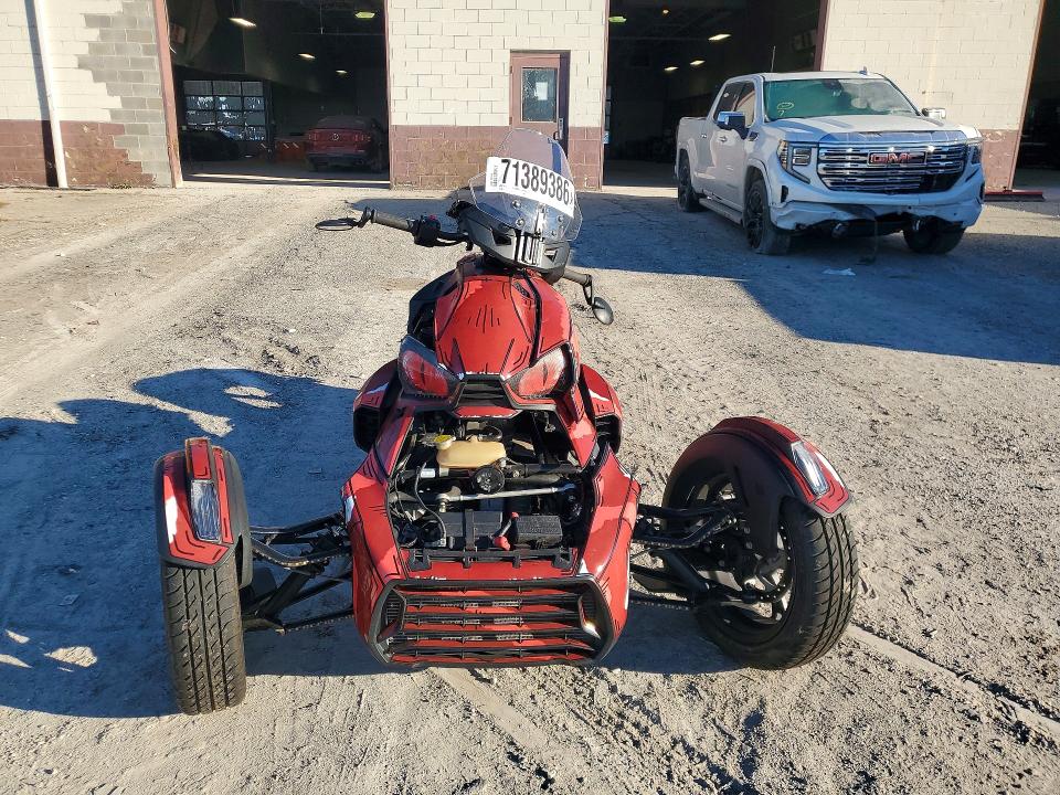 2021 Can-am/ brp Ryker VIN 3JB2FEF20MJ001685 COPART salvage auction — FRONT END, IN - CERT OF TITLE-SALVAGE TITLE (P), sold $425 on 2026-10-08 (photo 2)