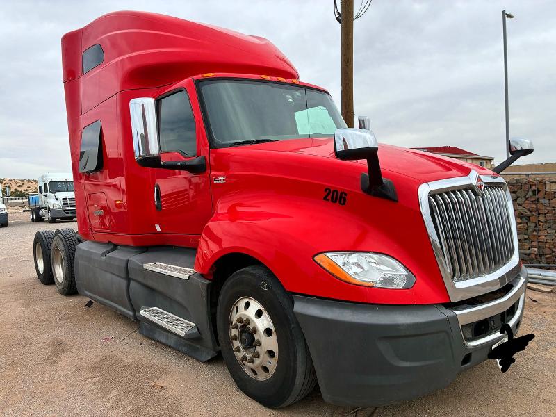 2018 International VIN 3HSDZAPR9JN566515 — COPART salvage auction photo