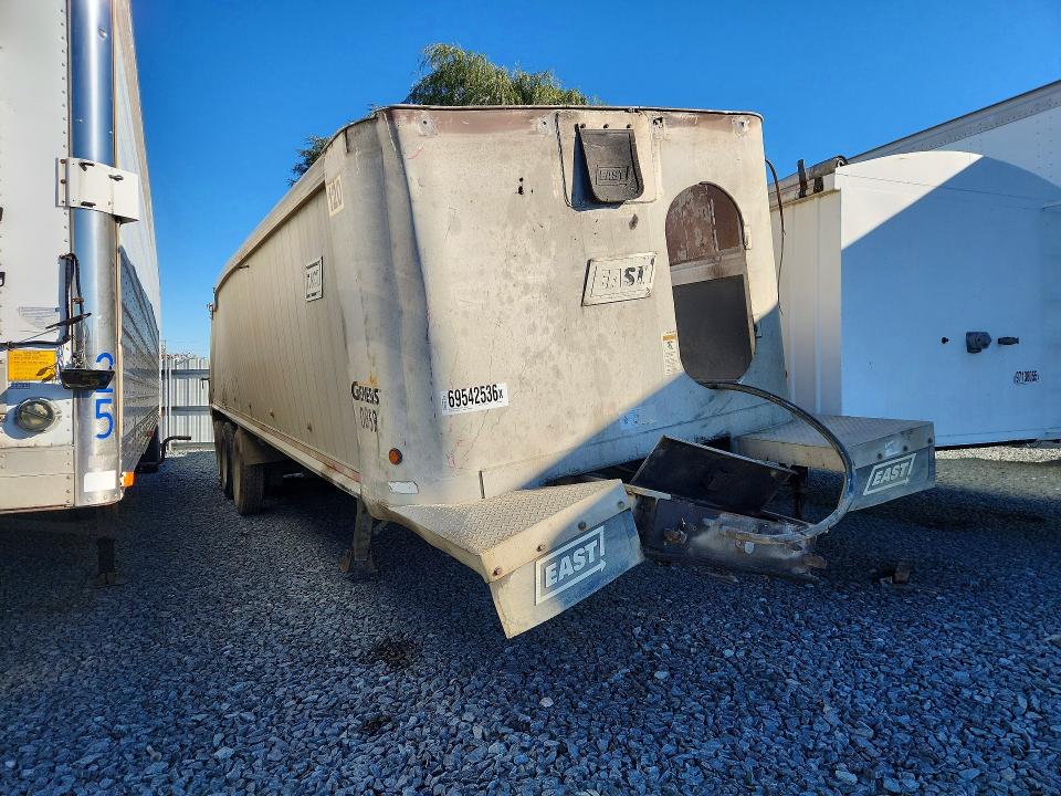 2008 East End dump VIN 1E1D2S3838RH42057 COPART salvage auction — ALL OVER, OH - CERT OF TITLE-SALVAGE, sold $450 on 2026-10-15 (photo 4)