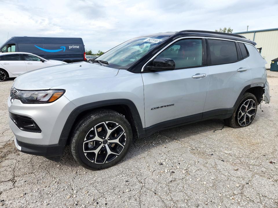 2026 Jeep Compass VIN 3C4NJDCN2TT187623 — COPART salvage auction photo