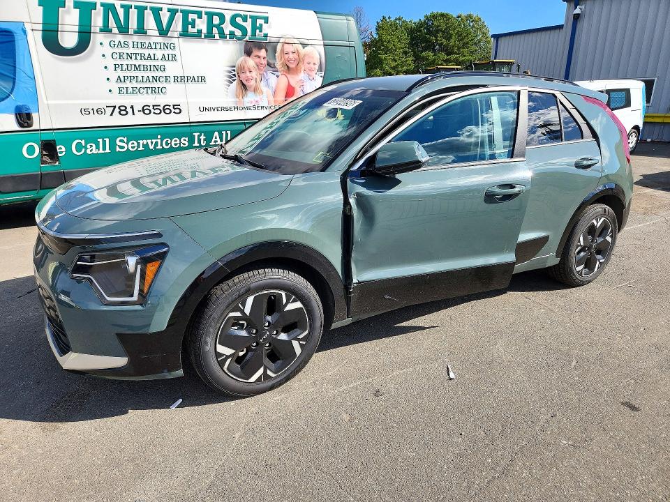 2024 Kia Niro VIN KNDCR3L13R5111652 — COPART salvage auction photo