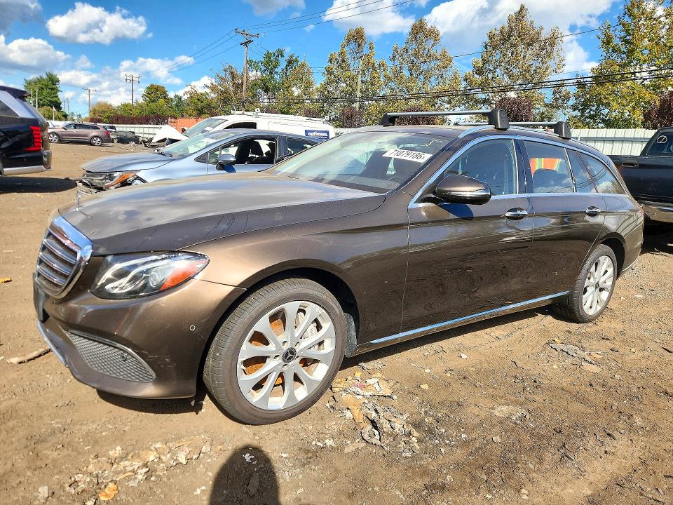 2018 Mercedes-benz E-klasse VIN WDDZH6GB6JA306082 — COPART salvage auction photo