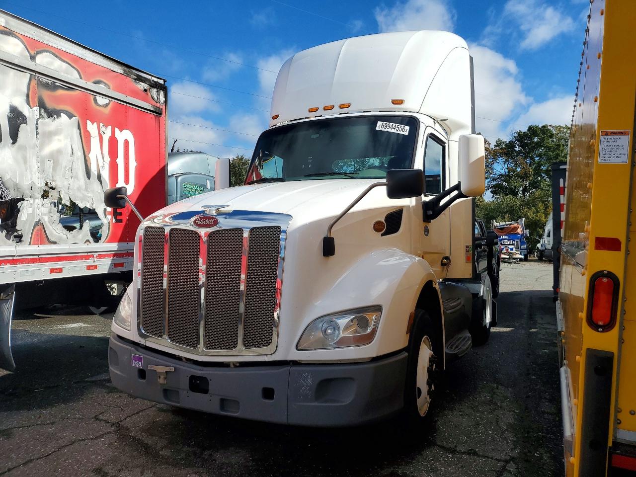 2020 Peterbilt 579 VIN 1XPBA48XXLD685571 — COPART salvage auction photo