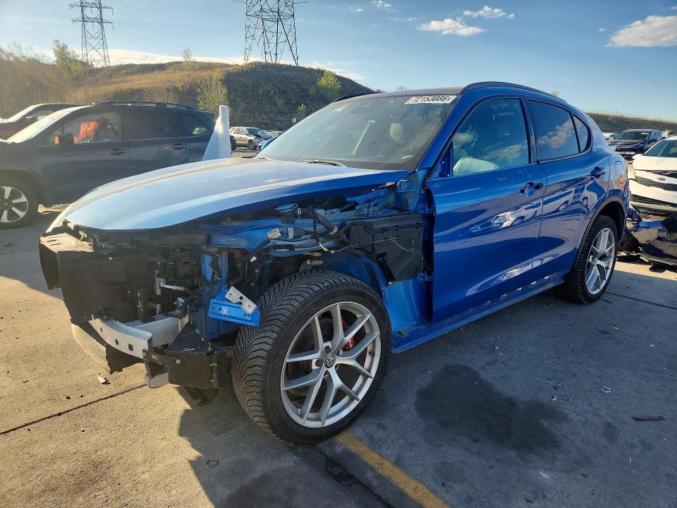 2018 Alfa romeo Stelvio VIN ZASFAKNN7J7B95389 — COPART salvage auction photo