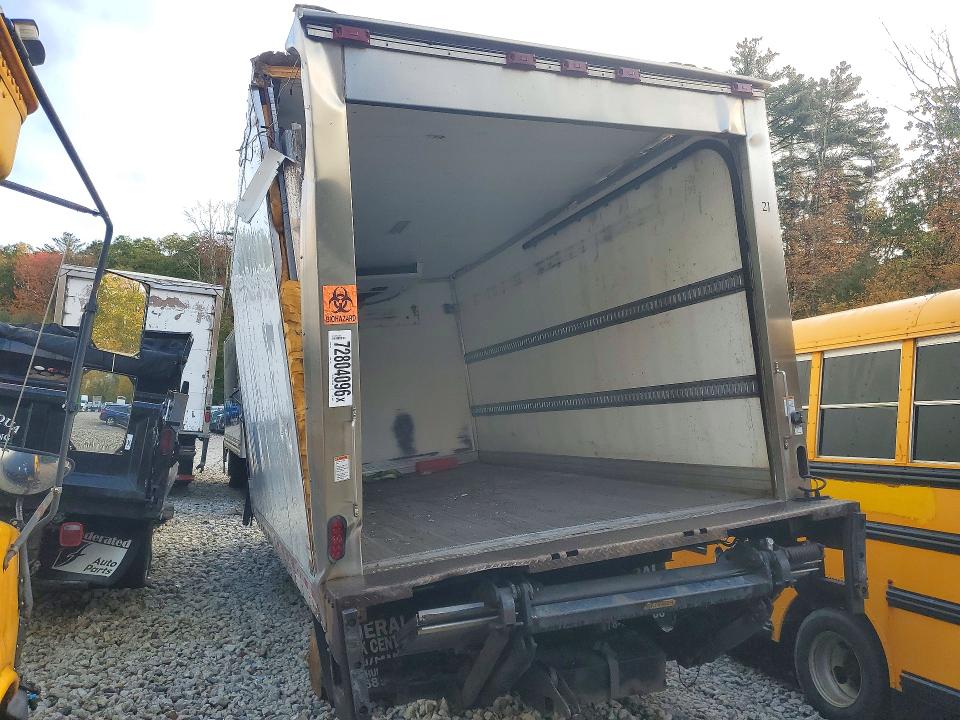 2018 Isuzu Npr VIN 54DC4W1BXJS803873 COPART salvage auction — ROLLOVER, Ma - Cert Of Title-Salvage, sold $1,900 on 2026-10-27 (photo 2)