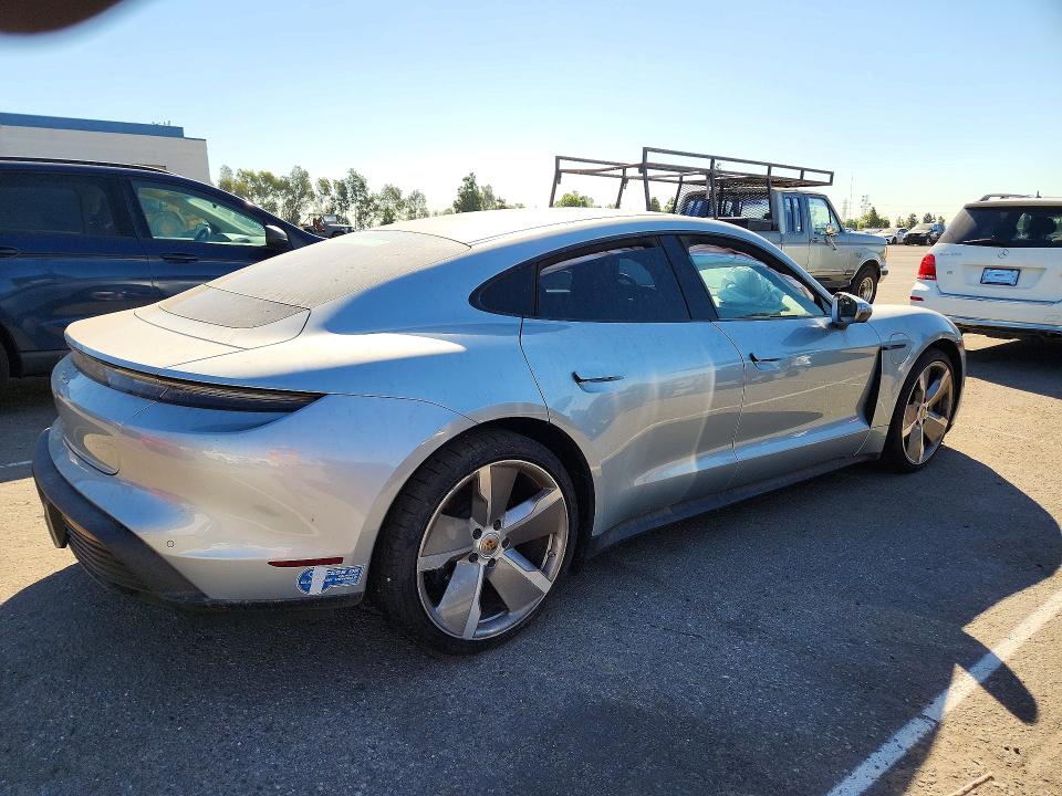 2021 Porsche Taycan VIN WP0AA2Y15MSA18811 COPART salvage auction — FRONT END, CA - DIS/DLR/EXP ONLY CLEAN TITLE (P), sold $0 on 2026-10-17 (photo 3)