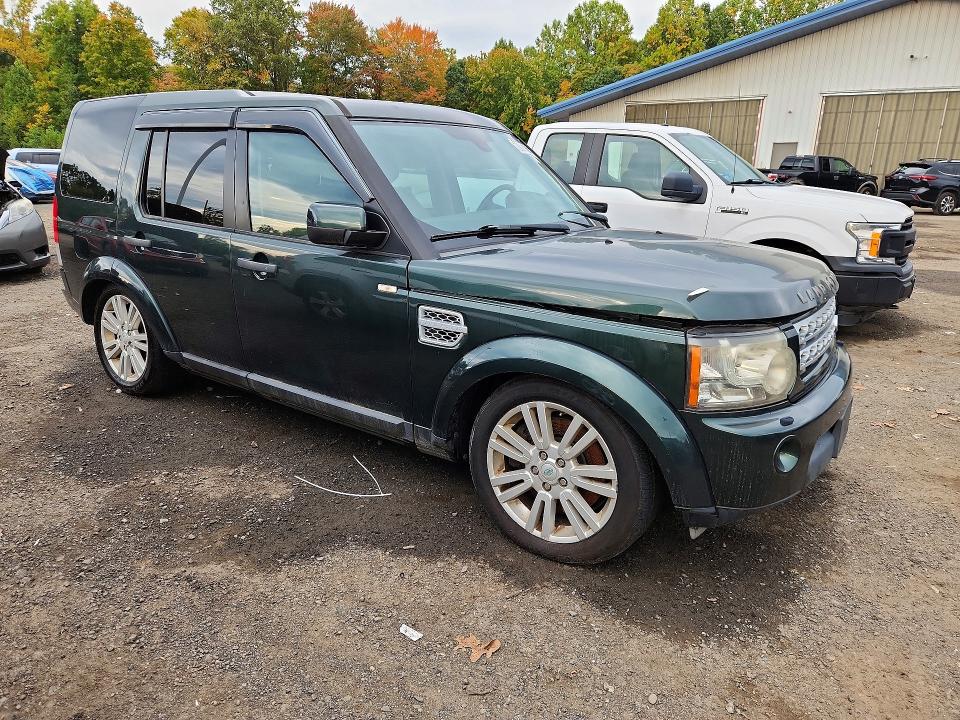 2011 Land rover Lr4 VIN SALAG2D47BA569314 COPART salvage auction — MINOR DENT/SCRATCHES, MA - CERTIFICATE OF TITLE, sold $1,250 on 2026-10-02 (photo 4)