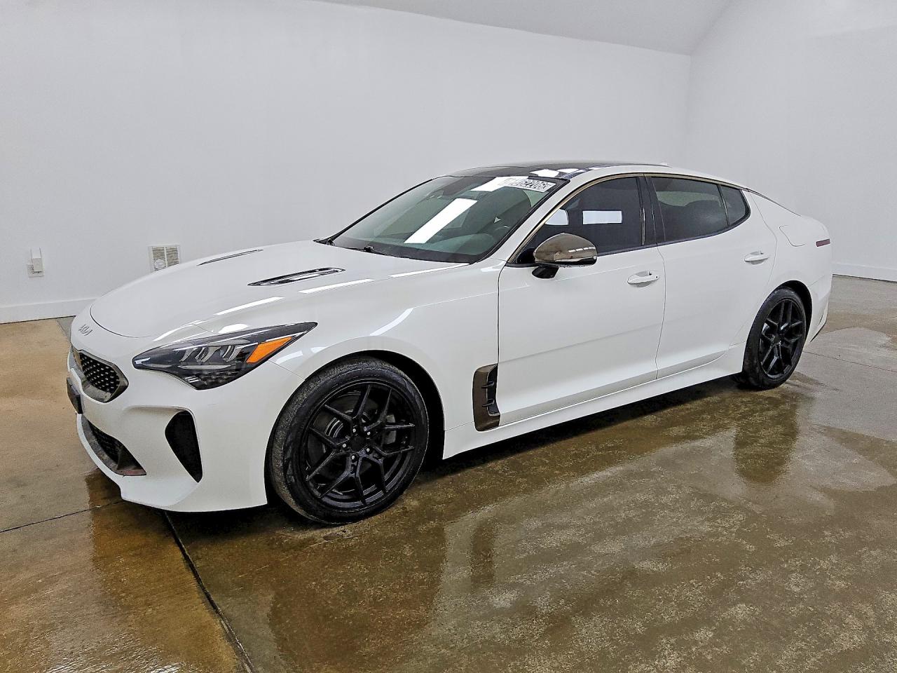 2022 Kia Stinger VIN KNAE35LD7N6101322 — COPART salvage auction photo