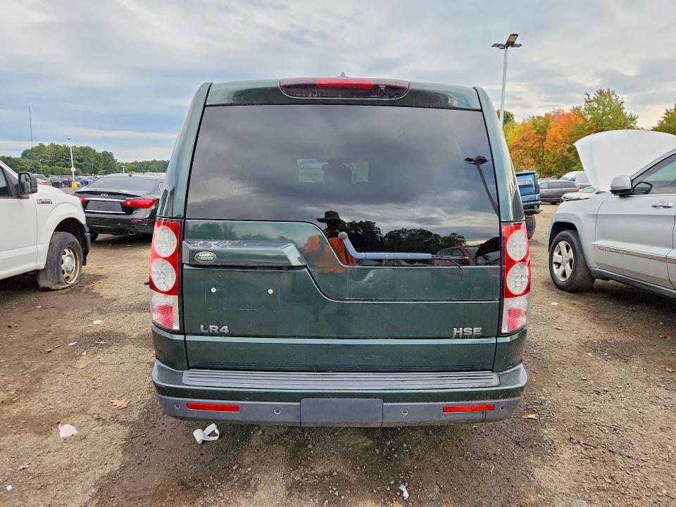 2011 Land rover Lr4 VIN SALAG2D47BA569314 COPART salvage auction — MINOR DENT/SCRATCHES, MA - CERTIFICATE OF TITLE, sold $1,250 on 2026-10-02 (photo 6)