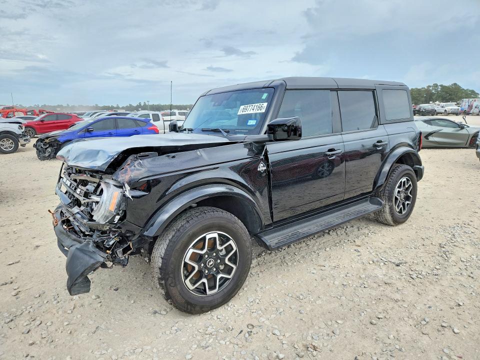 2025 Ford Bronco VIN 1FMDE8BH1SLA75033 — COPART salvage auction photo