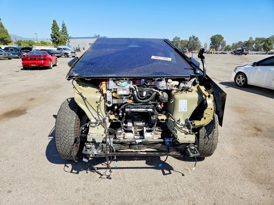 2024 Tesla Cybertruck VIN 7G2CEHED0RA019519 COPART salvage auction — FRONT END, Ca - Salvage Certificate, sold $21,900 on 2026-10-08 (photo 5)