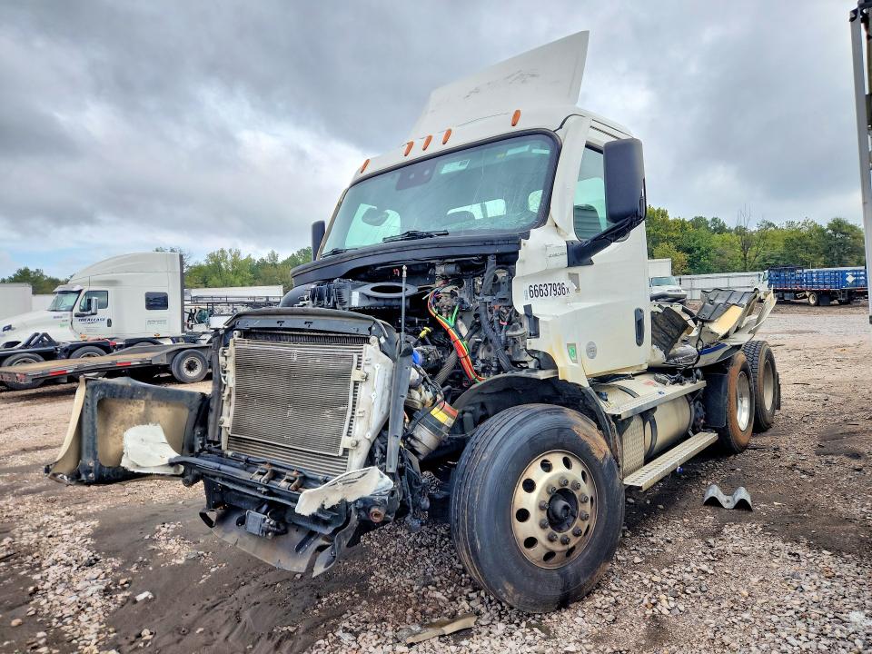 2023 Freightliner All other VIN 3AKJHTDVXPDUA1243 — COPART salvage auction photo