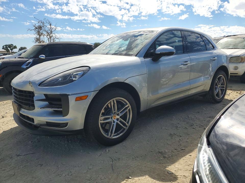 2019 Porsche Macan VIN WP1AA2A54KLB07074 — COPART salvage auction photo
