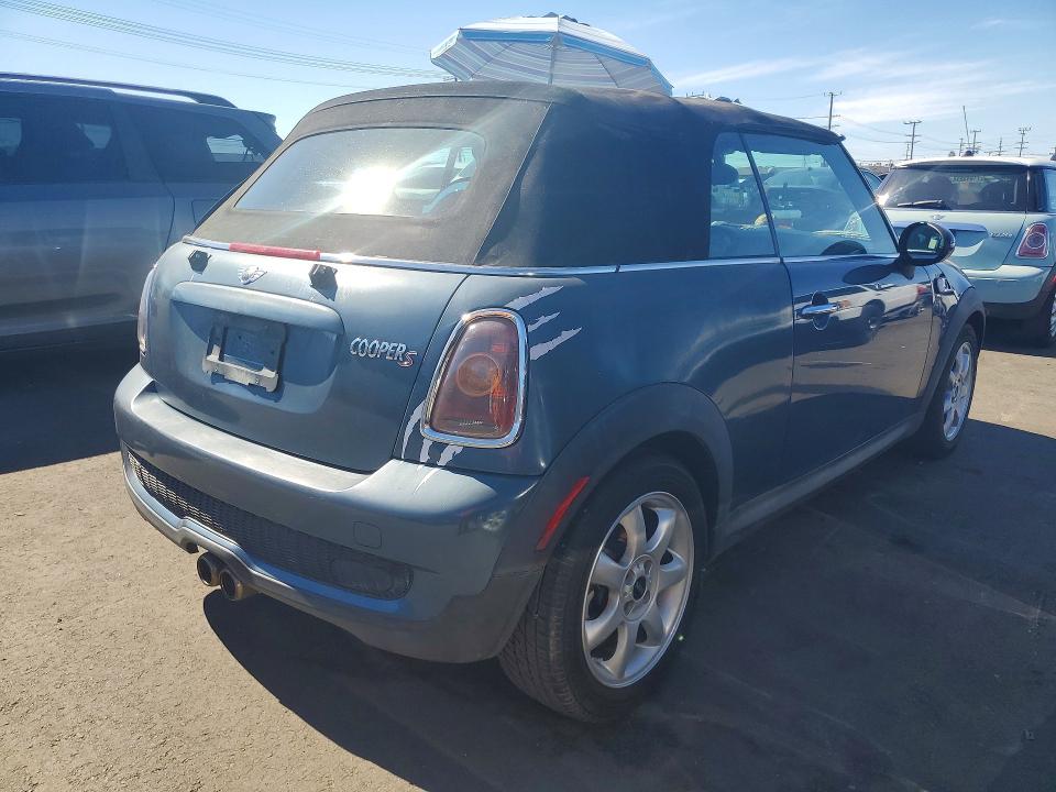 2010 Mini Cooper VIN WMWMS3C5XATY51076 COPART salvage auction — MINOR DENT/SCRATCHES, CA - DIS/DLR/EXP ONLY CLEAN TITLE (P), sold $500 on 2026-10-07 (photo 3)