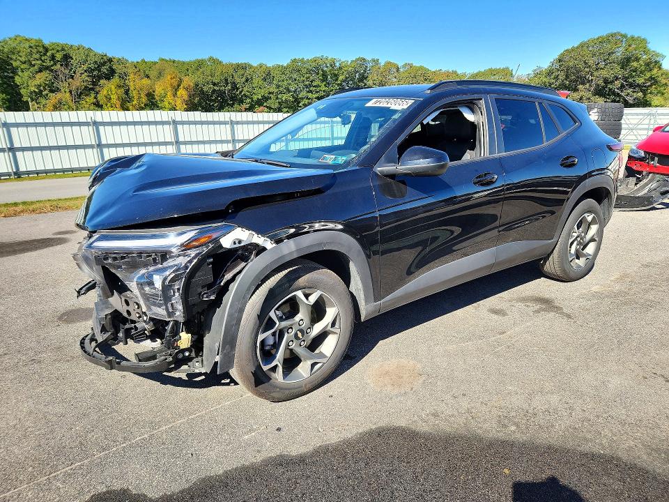2026 Chevrolet Trax VIN KL77LHEPXTC038622 — COPART salvage auction photo