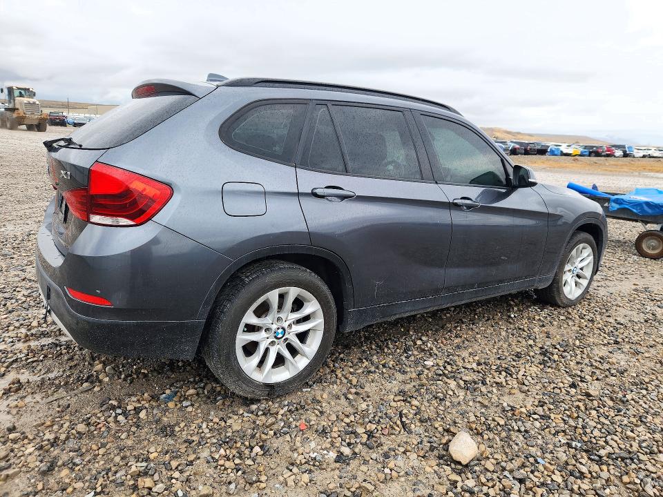2015 BMW X1 VIN WBAVL1C52FVY27646 COPART salvage auction — MINOR DENT/SCRATCHES, UT - CERTIFICATE OF TITLE, sold $0 on 2026-10-13 (photo 3)