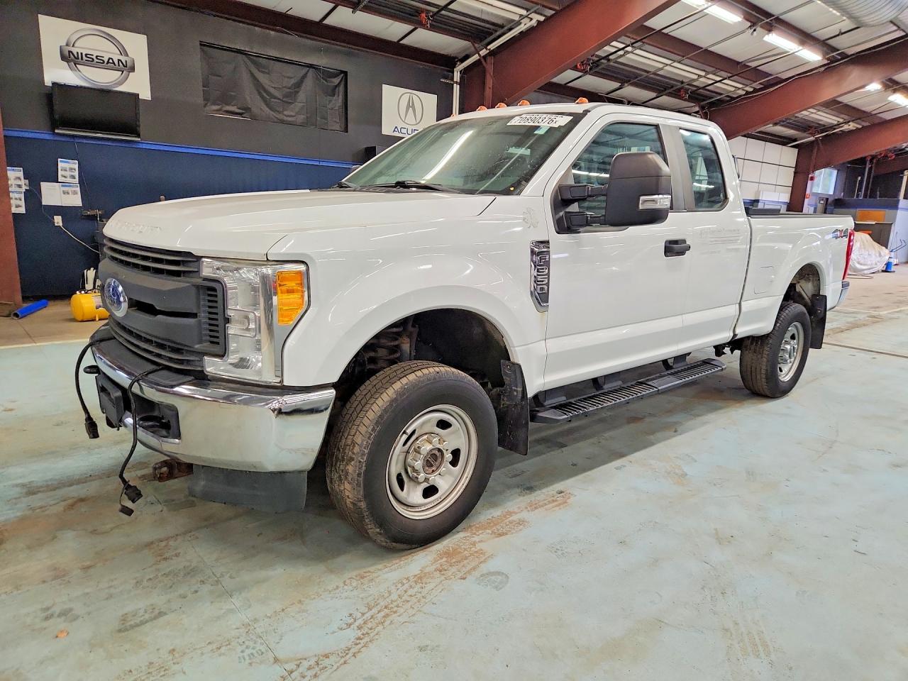 2017 Ford F-350 Super Duty VIN 1FT7X3B67HEC71889 — COPART salvage auction photo