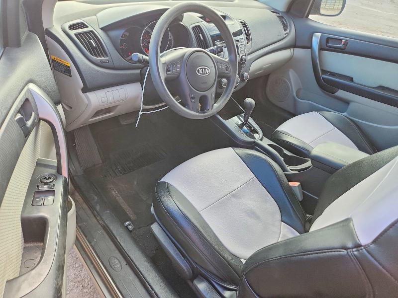 2010 Kia Forte VIN KNAFU6A23A5183624 COPART salvage auction — MINOR DENT/SCRATCHES, NM - CERTIFICATE OF TITLE, sold $0 on 2026-10-07 (photo 8)