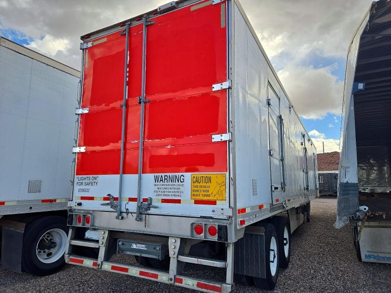 2016 Utility trailer VIN 1UYVS2480GU427422 COPART salvage auction — NORMAL WEAR, IL - CERTIFICATE OF TITLE (P), sold $3,050 on 2026-10-13 (photo 4)