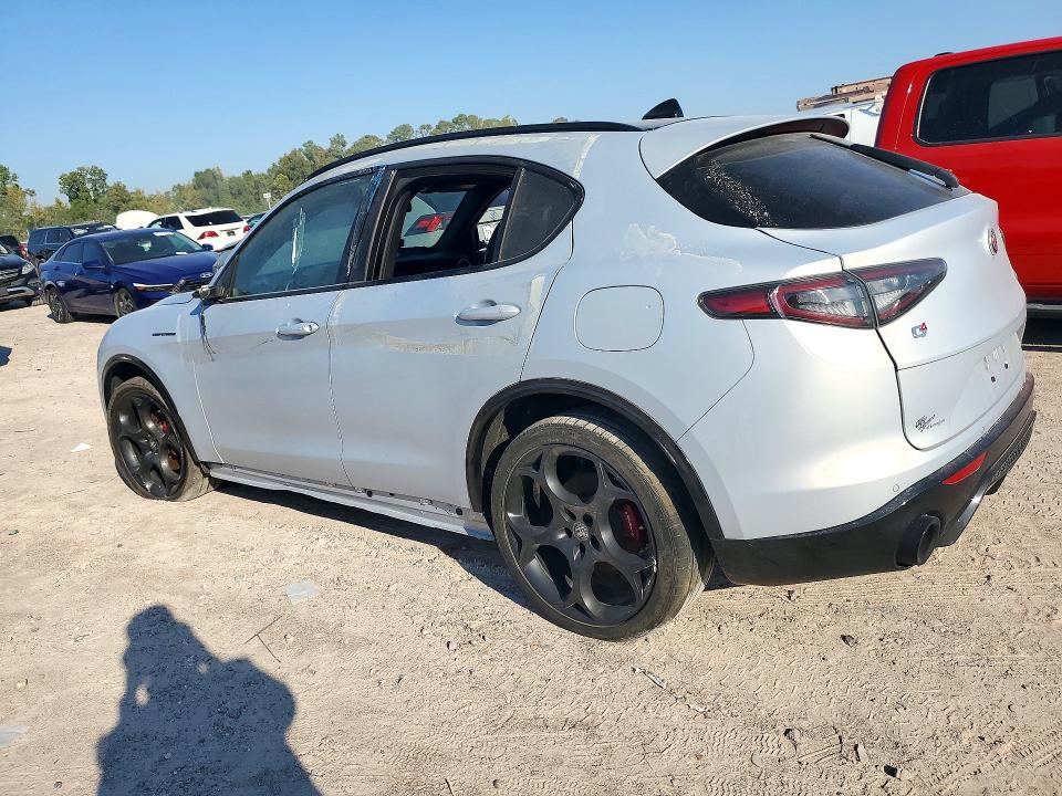 2024 Alfa romeo Stelvio VIN ZASPAKBN8R7D75176 COPART salvage auction — WATER/FLOOD, AL - CERT OF TITLE-FLOOD SALVAGE, sold $6,400 on 2026-10-20 (photo 2)