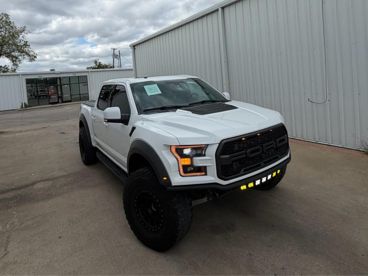 2018 Ford F-150 Lightning VIN 1FTFW1RG0JFA71583 — COPART salvage auction photo