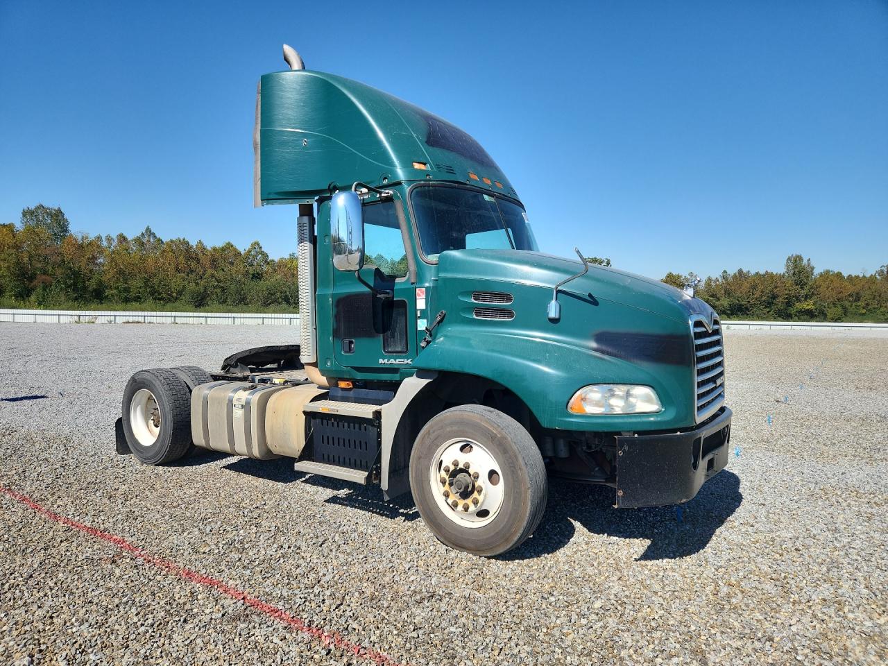 2017 Mack Unknown VIN 1M1AW01X6HM009854 COPART salvage auction — Front End, OK - DEALER ONLY CLEAN TITLE (P), sold $525 on 2026-10-09 (photo 4)