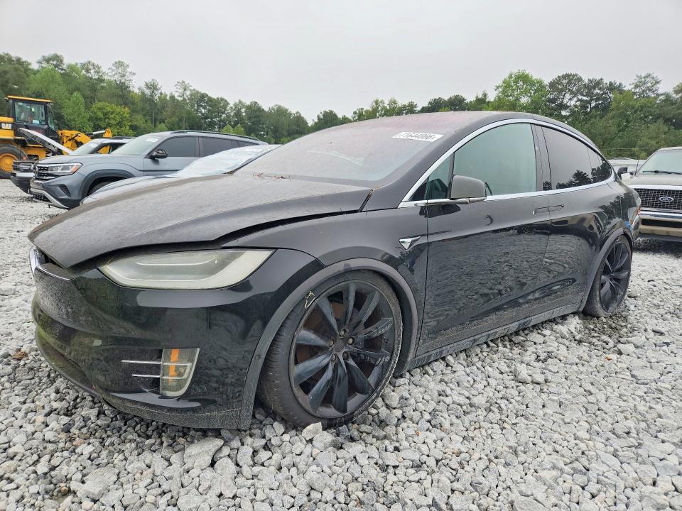 2019 Tesla Model x VIN 5YJXCAE2XKF186270 — COPART salvage auction photo