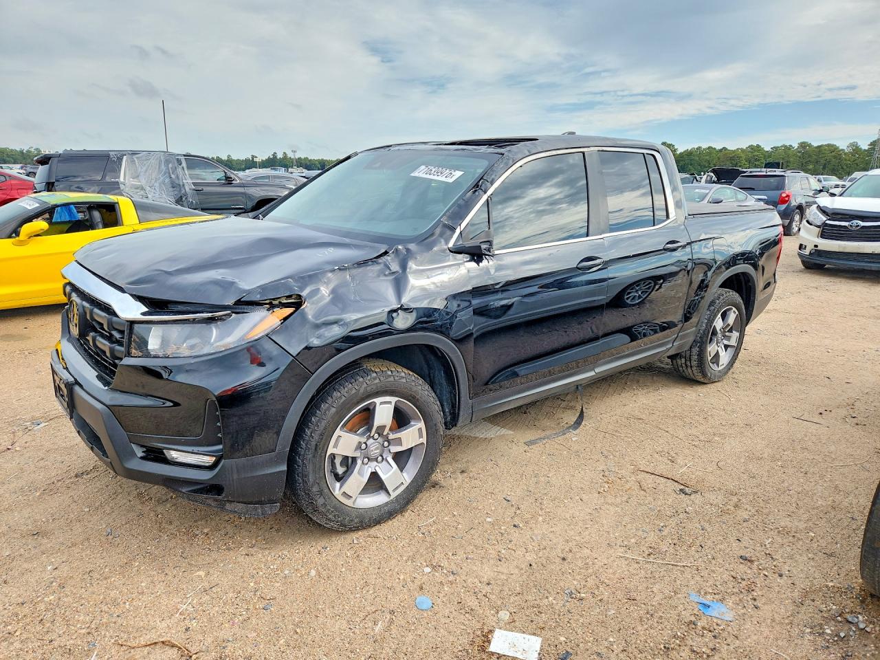 2024 Honda Ridgeline VIN 5FPYK3F52RB030852 — COPART salvage auction photo