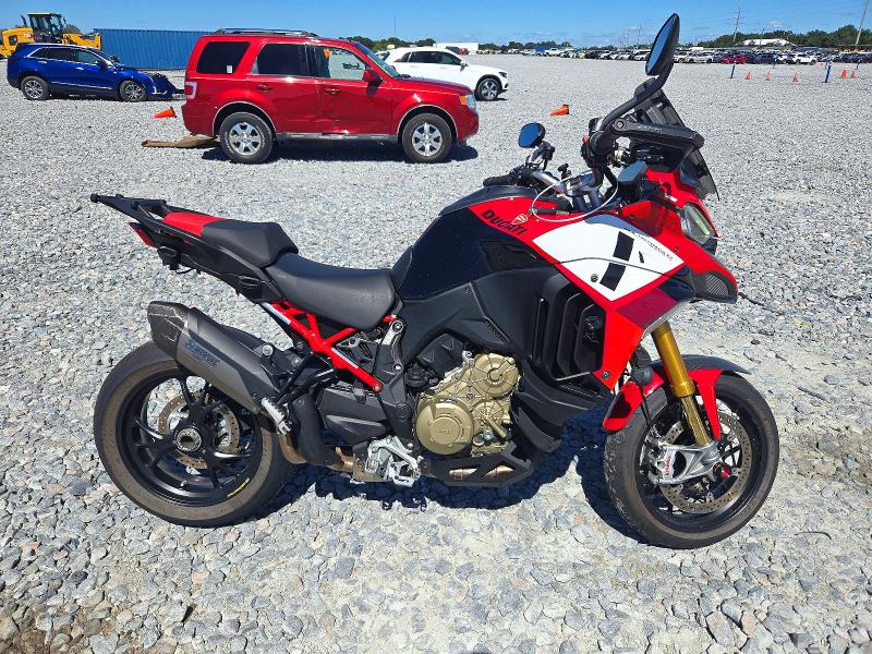 2022 Ducati Multistrada VIN ZDMAALVW6NB013397 — COPART salvage auction photo