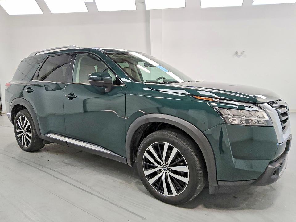 2023 Nissan Pathfinder VIN 5N1DR3DJ7PC239562 COPART salvage auction — NORMAL WEAR, CT, sold $23,250 on 2026-10-20 (photo 4)