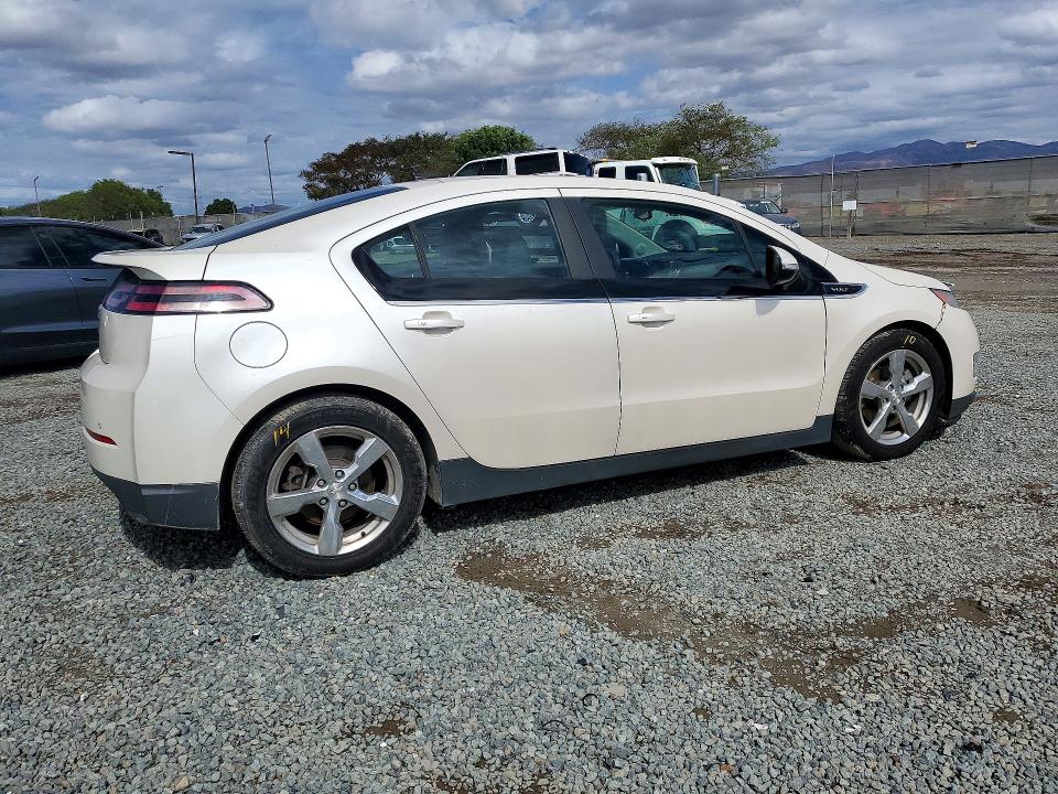 2014 Chevrolet Volt VIN 1G1RH6E4XEU137566 COPART salvage auction — FRONT END, Ca - Salvage Certificate, sold $1,350 on 2026-10-20 (photo 3)