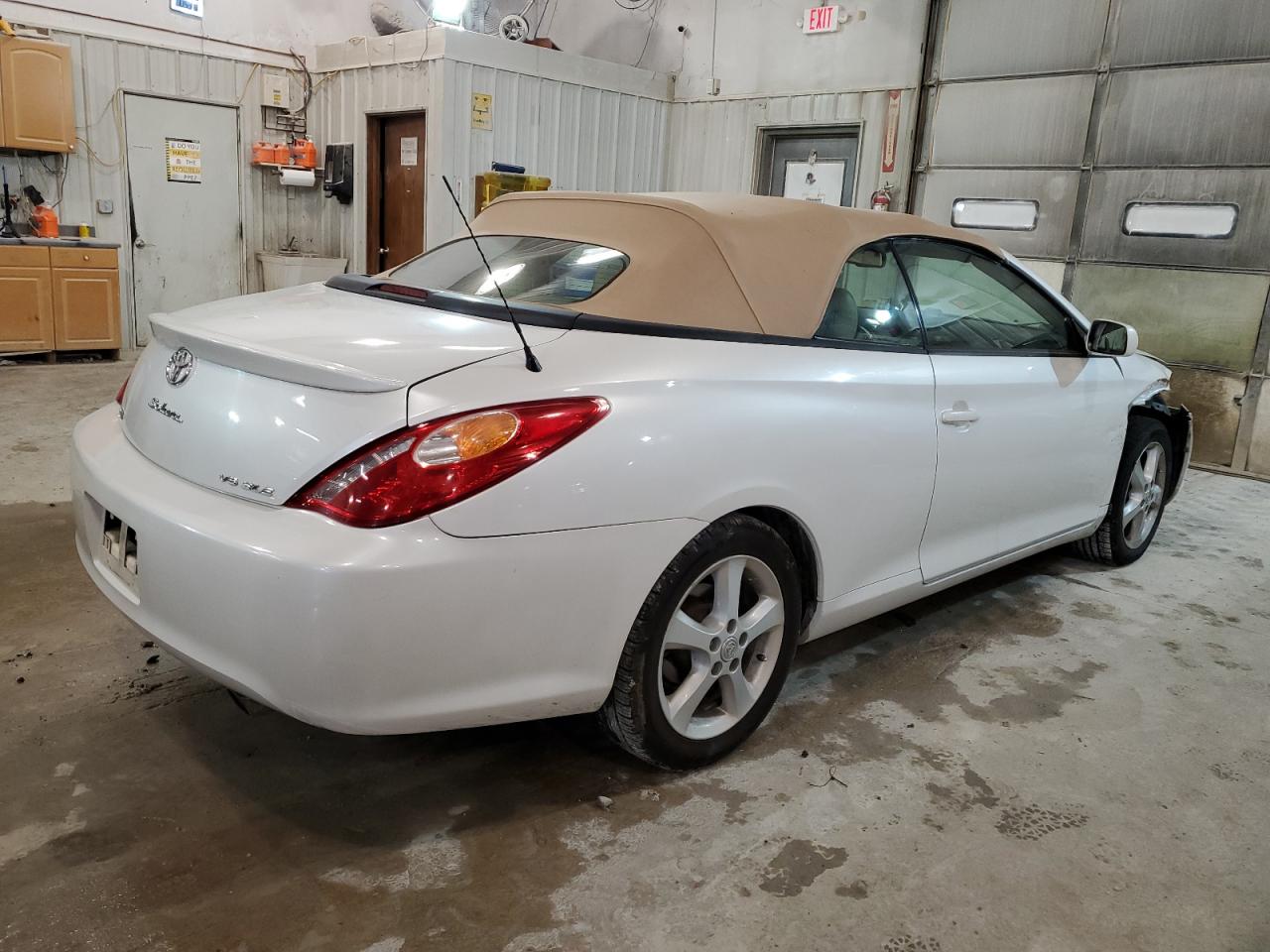 2006 Toyota Camry VIN 4T1FA38P06U104432 COPART salvage auction — Front End, KY - CERT OF TITLE-SALVAGE, sold $750 on 2026-07-09 (photo 3)