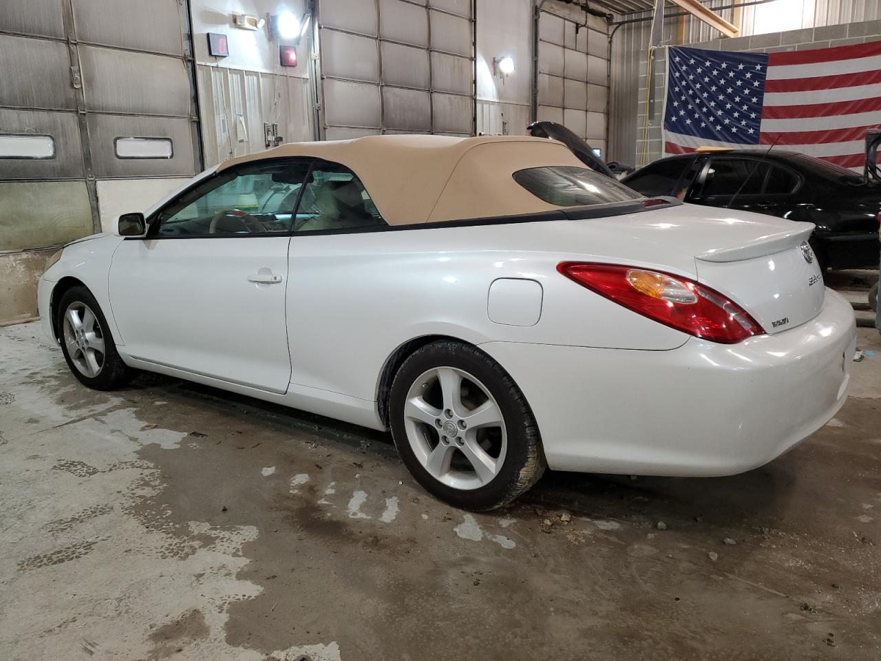 2006 Toyota Camry VIN 4T1FA38P06U104432 COPART salvage auction — Front End, KY - CERT OF TITLE-SALVAGE, sold $750 on 2026-07-09 (photo 2)