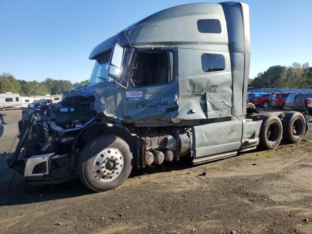2024 Volvo Vn VIN 4V4NC9EH5RN625627 COPART salvage auction — FRONT END, TX - SALVAGE VEHICLE TITLE, sold $35,750 on 2026-07-16 (photo 2)
