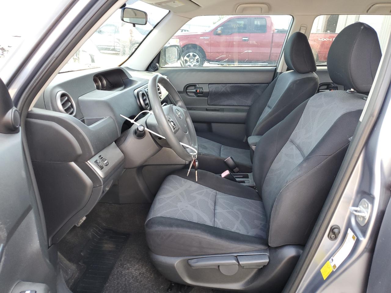 2012 Toyota SCION VIN JTLZE4FE6CJ009498 COPART salvage auction — Side, FL - CERT OF TITLE SLVG REBUILDABLE, sold $1,100 on 2024-12-26 (photo 7)