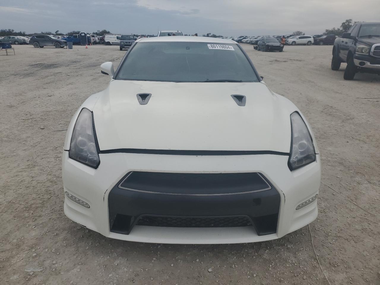 2015 Nissan GT-R VIN JN1AR5EF5FM281737 COPART salvage auction — All Over, FL - CERT OF TITLE SLVG REBUILDABLE, sold $41,250 on 2026-07-03 (photo 5)