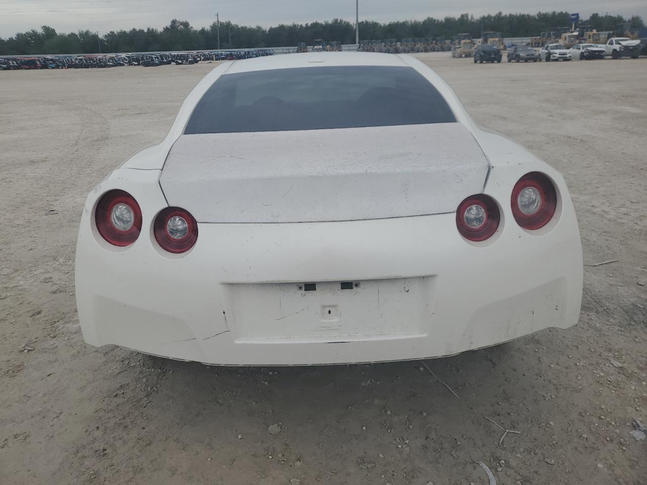 2015 Nissan GT-R VIN JN1AR5EF5FM281737 COPART salvage auction — All Over, FL - CERT OF TITLE SLVG REBUILDABLE, sold $41,250 on 2026-07-03 (photo 6)