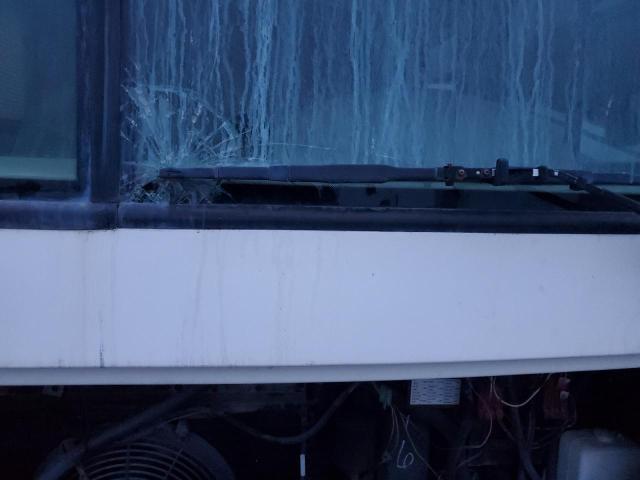 2000 Workhorse Motorhome chassis VIN 5B4LP37J1Y3320016 COPART salvage auction — ALL OVER, CA - DIS/DLR/EXP LIEN PAPERS-SALV, sold $10 on 2026-07-30 (photo 9)