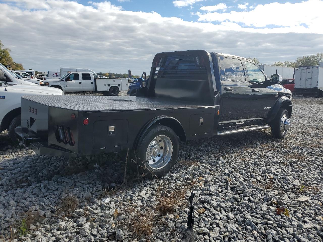 2021 RAM 4500 VIN 3C7WRLEL3MG645914 COPART salvage auction — Minor Dent/Scratches, St - Salvage Title, sold $35,500 on 2025-05-15 (photo 3)