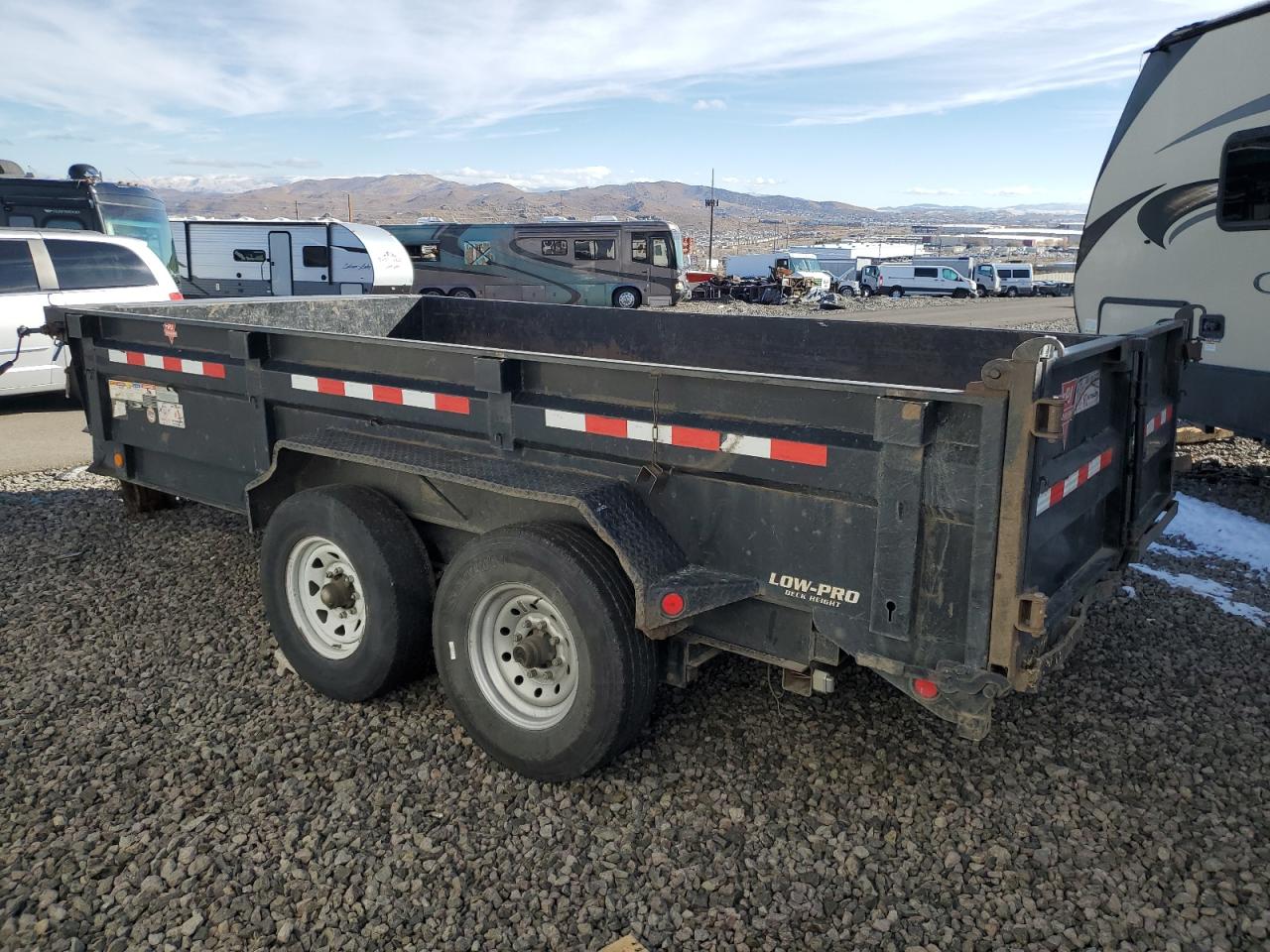 2019 VIN 4P5DL1424K1307474 COPART salvage auction — All Over, NV - SALVAGE TITLE, sold $4,500 on 2025-01-16 (photo 3)