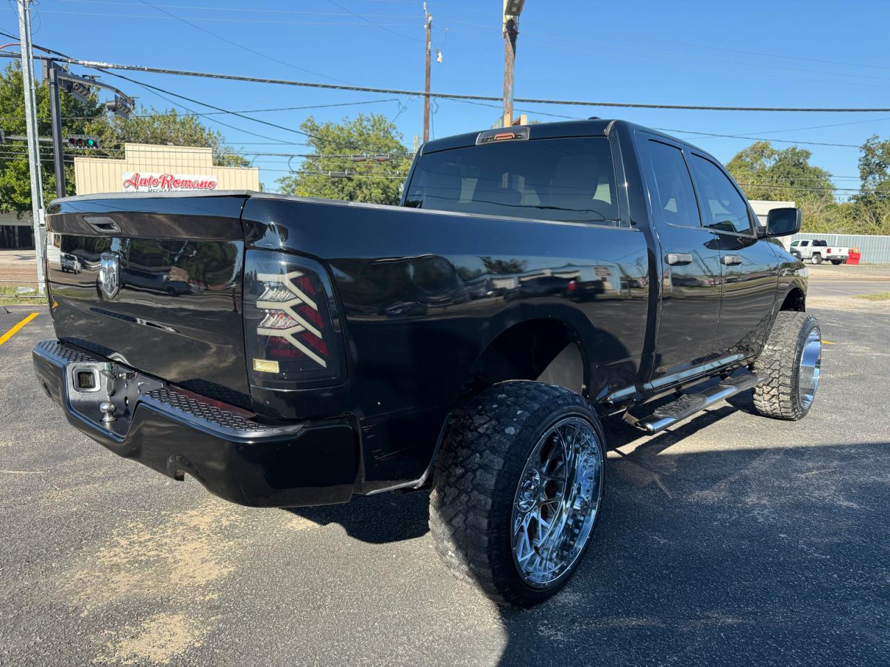 2012 Dodge Ram VIN 1C6RD6FT3CS139068 COPART salvage auction — Minor Dent/Scratches, TX - CERTIFICATE OF TITLE (P), sold $10,600 on 2025-12-03 (photo 4)